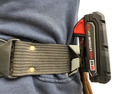 Toolbelt Battery Holder - Milwaukee