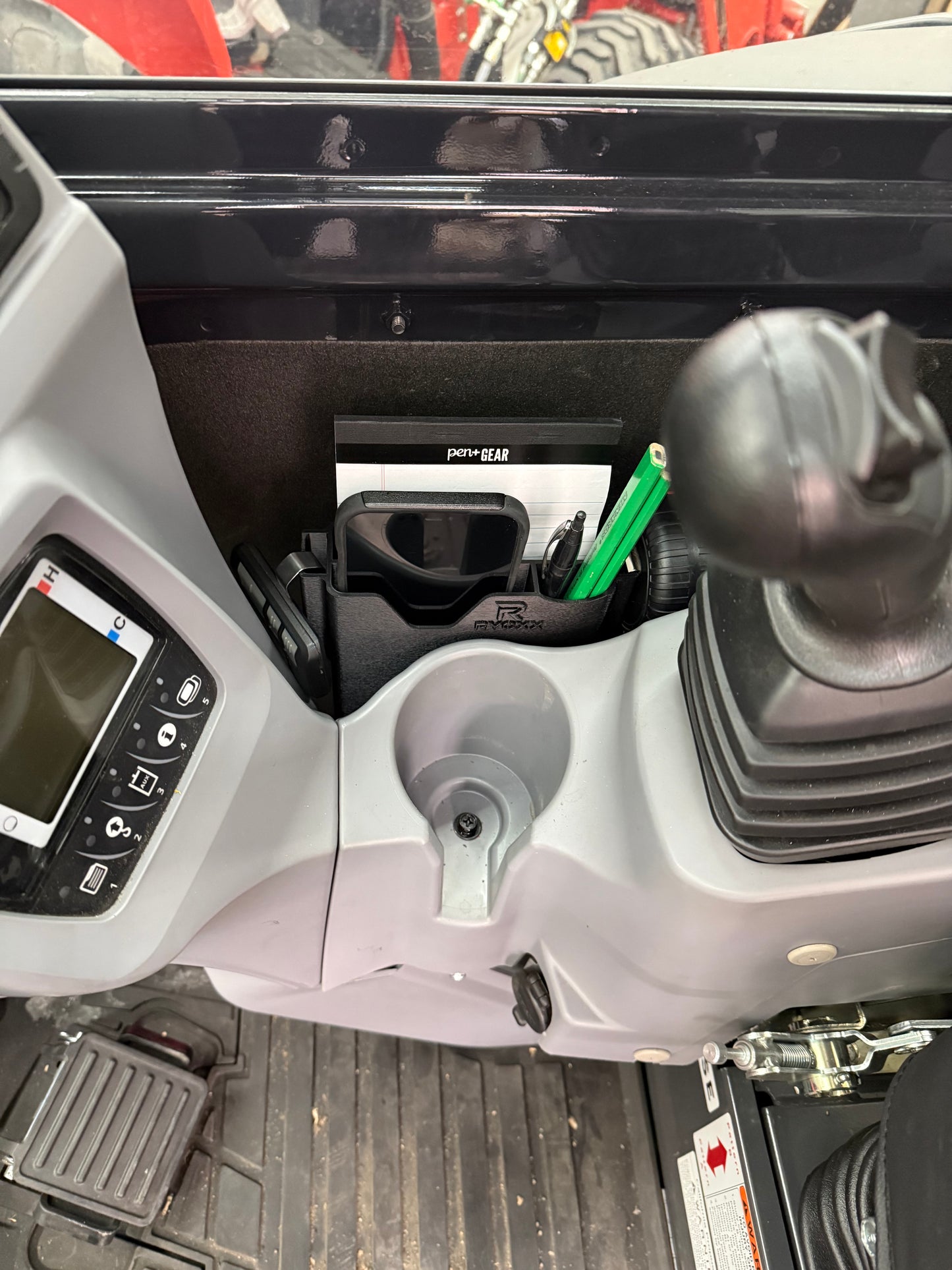 033 Phone Holder and Organizer