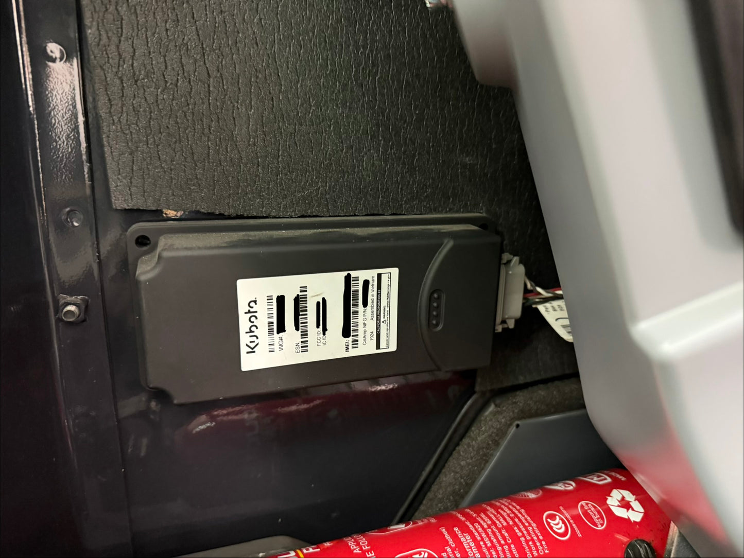 033 Phone Holder and Organizer